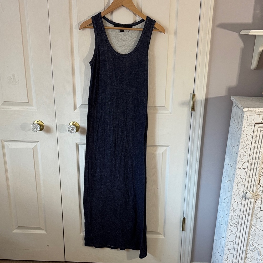 Boutique Find! Sleeveless Navy Maxi Dress